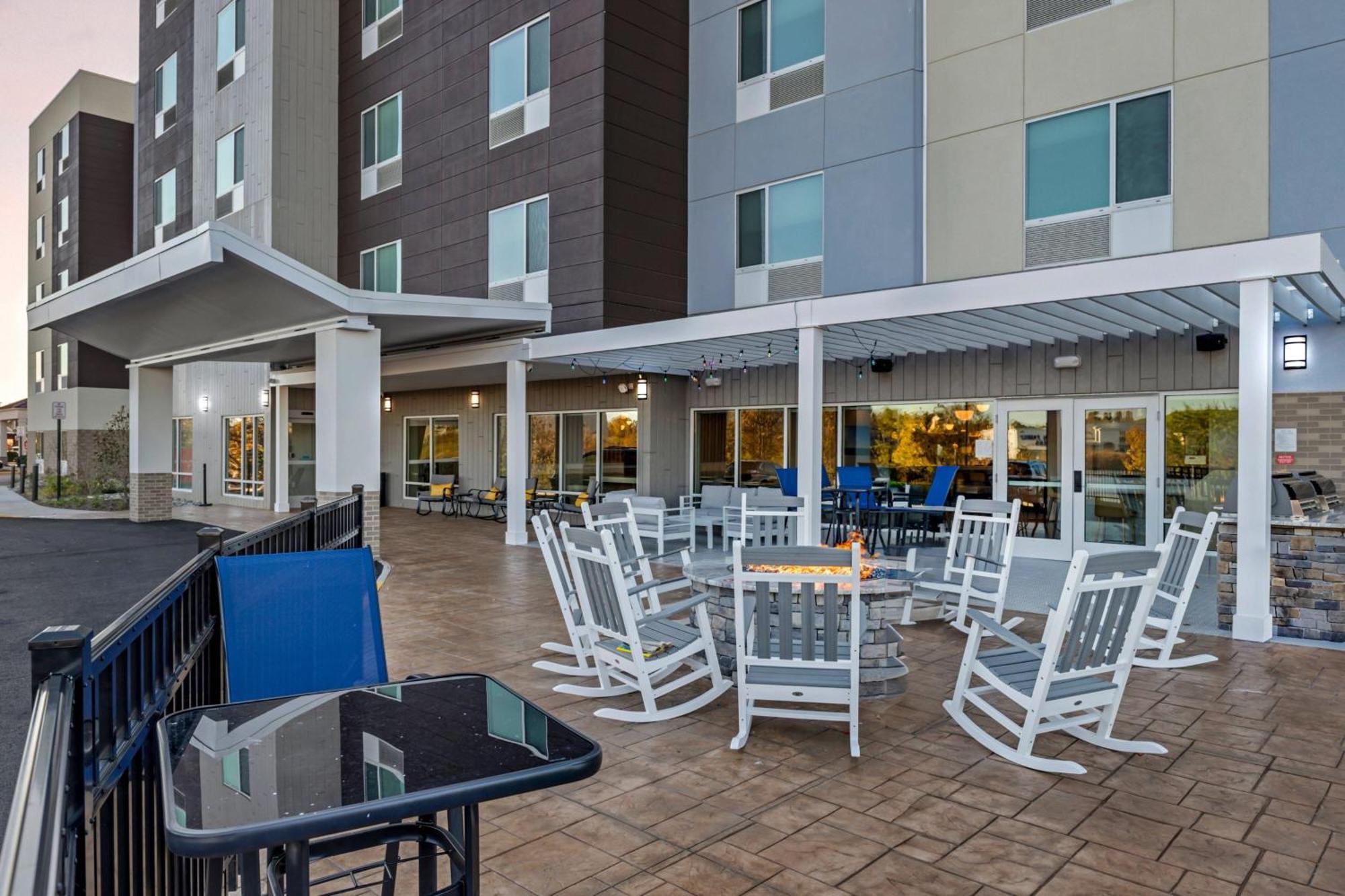 Towneplace Suites By Marriott Richmond Colonial Heights Exterior foto